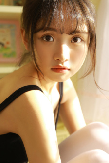 爱矢峰子